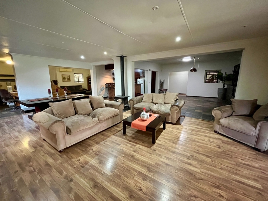 3 Bedroom Property for Sale in La Hoff North West